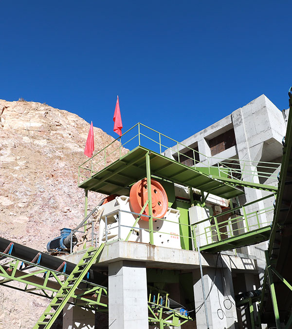 湖南張家界碎石生產(chǎn)線現(xiàn)場(chǎng)