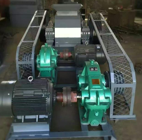 齒輥破碎機外觀圖 齒輥破碎機外觀圖