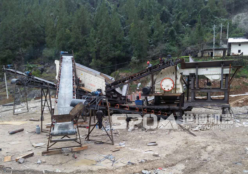 移動重錘式破碎篩分一體機 移動重錘式破碎篩分一體機