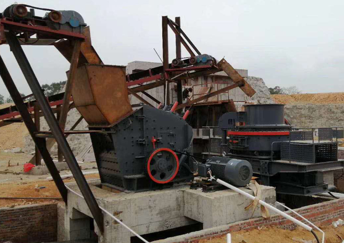 VSI制砂機(jī)工作現(xiàn)場 VSI制砂機(jī)工作現(xiàn)場