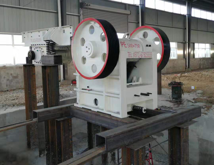 PE500*750顎破機安裝現場