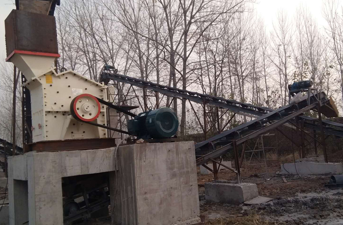 細碎機工作現場 細碎機工作現場