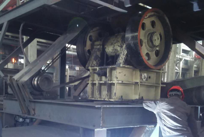 顎破碎煤機(jī) 顎破碎煤機(jī)