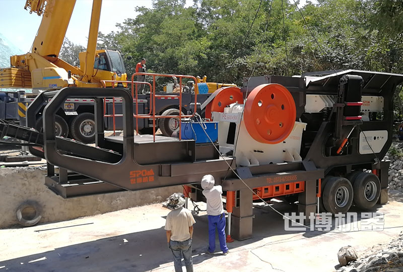 輪胎式移動破碎站 輪胎式移動破碎站