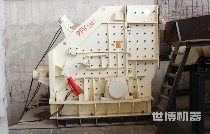 大型反擊破PFV1315大型反擊破安裝現場 大型反擊破PFV1315大型反擊破安裝現場