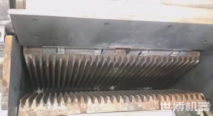 顎式破碎機的進料口 顎式破碎機的進料口