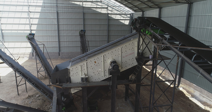 振動篩安裝現場 振動篩安裝現場