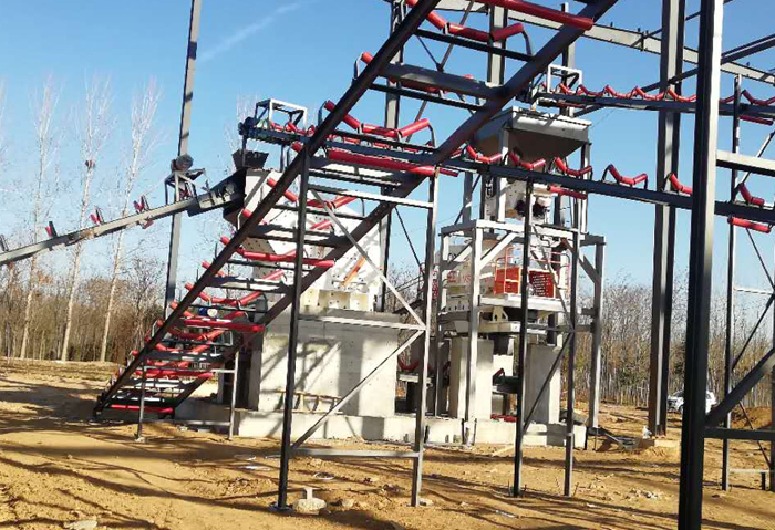 制砂機(jī)安裝現(xiàn)場(chǎng) 制砂機(jī)安裝現(xiàn)場(chǎng)