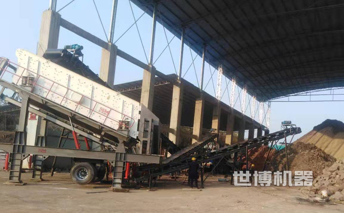 移動式振動篩安裝現場 移動式振動篩安裝現場