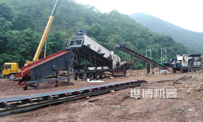 移動石料破碎站 移動石料破碎站