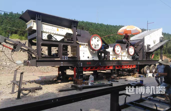 可移動式粗破細破一體顎式破碎機 可移動式粗破細破一體顎式破碎機