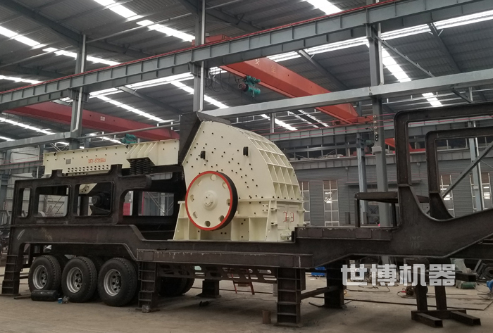 二合一破碎車=重錘破+給料機 二合一破碎車=重錘破+給料機