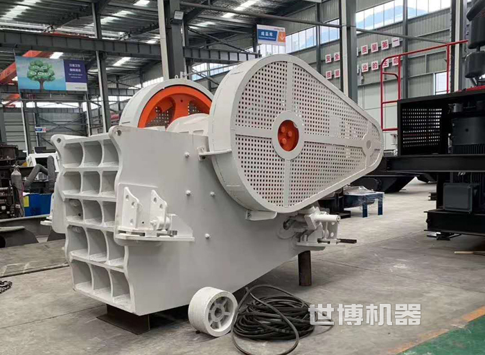 履帶站專用顎式破碎機