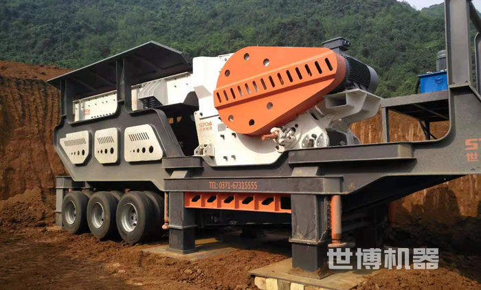 破碎機客戶現(xiàn)場展示