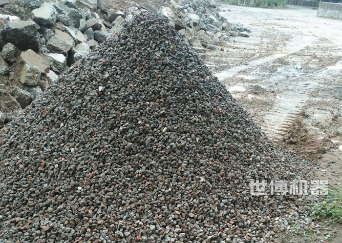 混凝土塊粉碎后的效果 混凝土塊粉碎后的效果