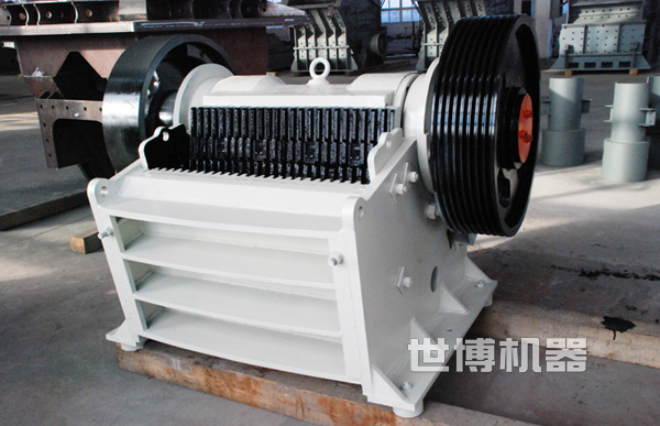 鄂式破碎機的生產車間 鄂式破碎機的生產車間