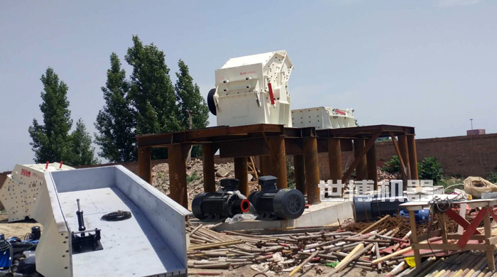 細(xì)碎機安裝現(xiàn)場 細(xì)碎機安裝現(xiàn)場