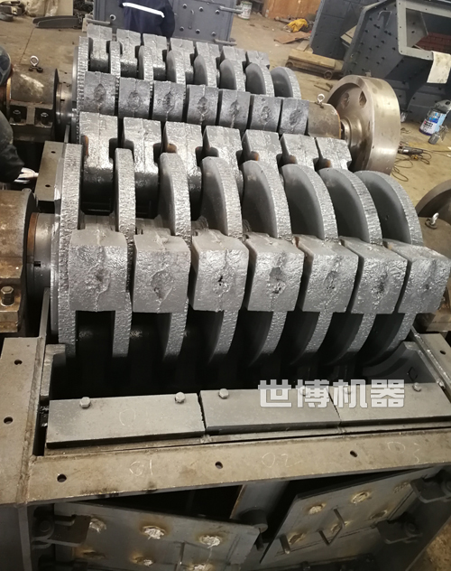 雙轉(zhuǎn)子制砂機(jī)內(nèi)部結(jié)構(gòu) 雙轉(zhuǎn)子制砂機(jī)內(nèi)部結(jié)構(gòu)