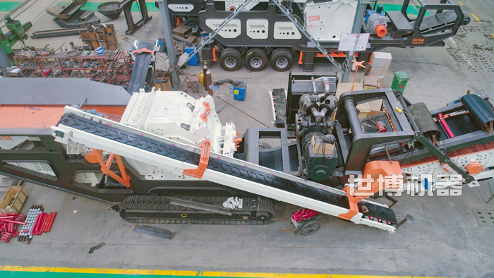 履帶式破碎機(jī) 履帶式破碎機(jī)