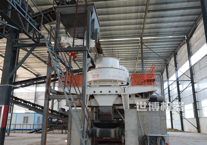 1145制砂機的大棚內部安裝效果 1145制砂機的大棚內部安裝效果