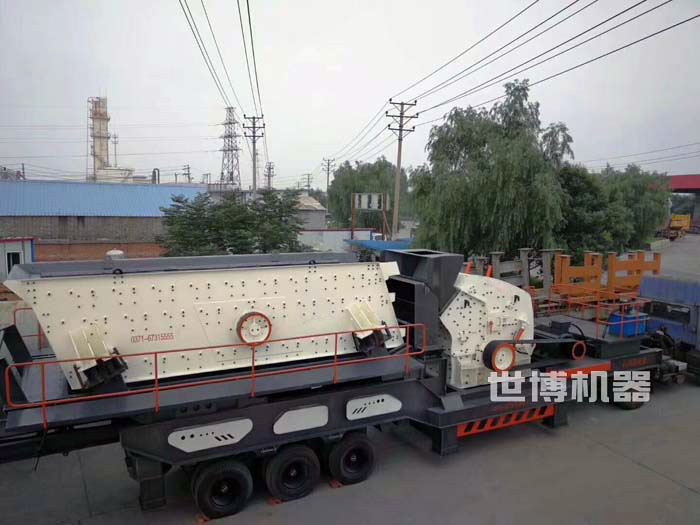 反擊式輪胎移動(dòng)破碎站 反擊式輪胎移動(dòng)破碎站