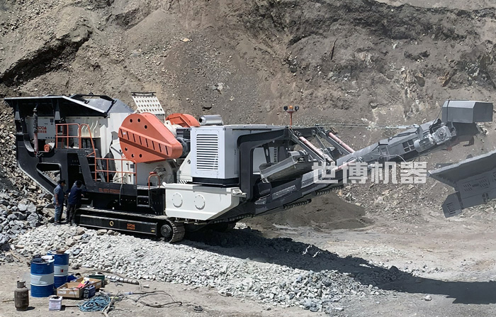 履帶式顎破車 履帶式顎破車