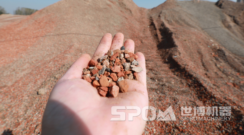 舊墻體磚頭破碎之后 舊墻體磚頭破碎之后