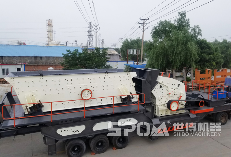 新型移動反擊破碎篩分站 新型移動反擊破碎篩分站