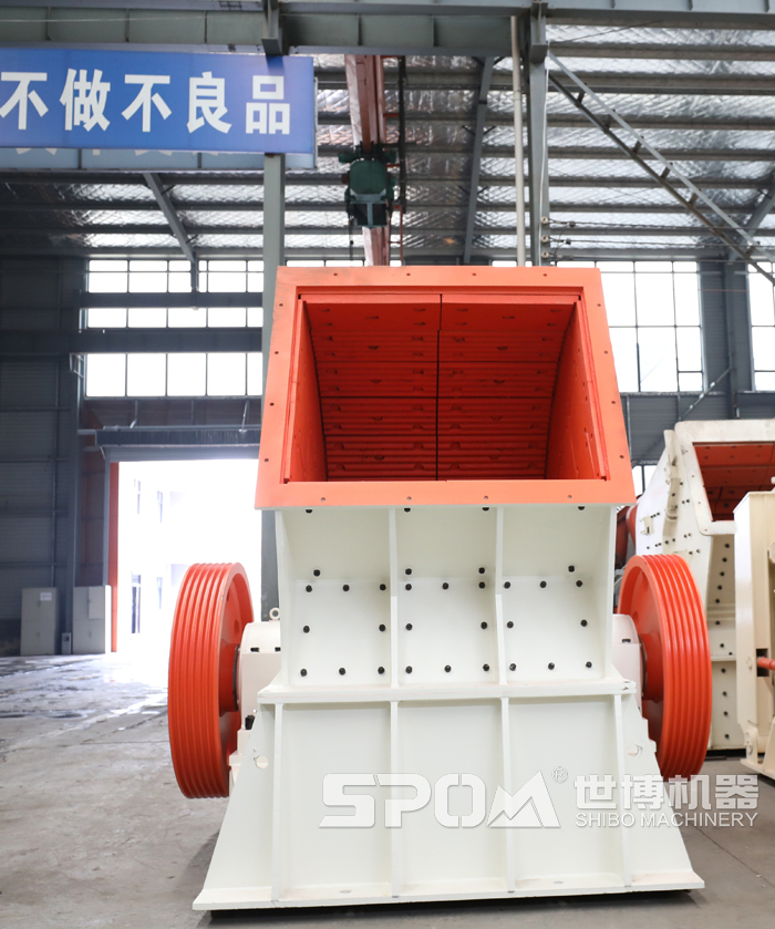 時(shí)產(chǎn)三百噸碎石機(jī)單臺(tái)設(shè)備 時(shí)產(chǎn)三百噸碎石機(jī)單臺(tái)設(shè)備