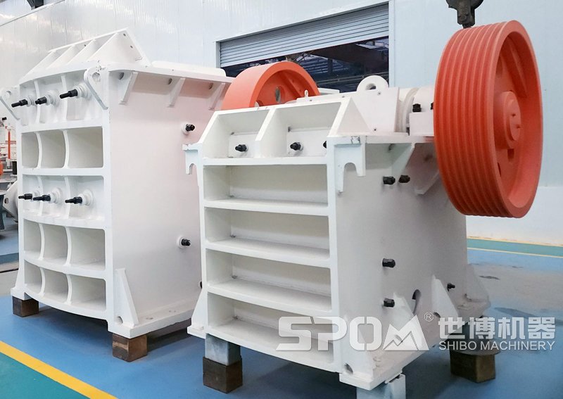 顎式破碎機外觀 顎式破碎機外觀