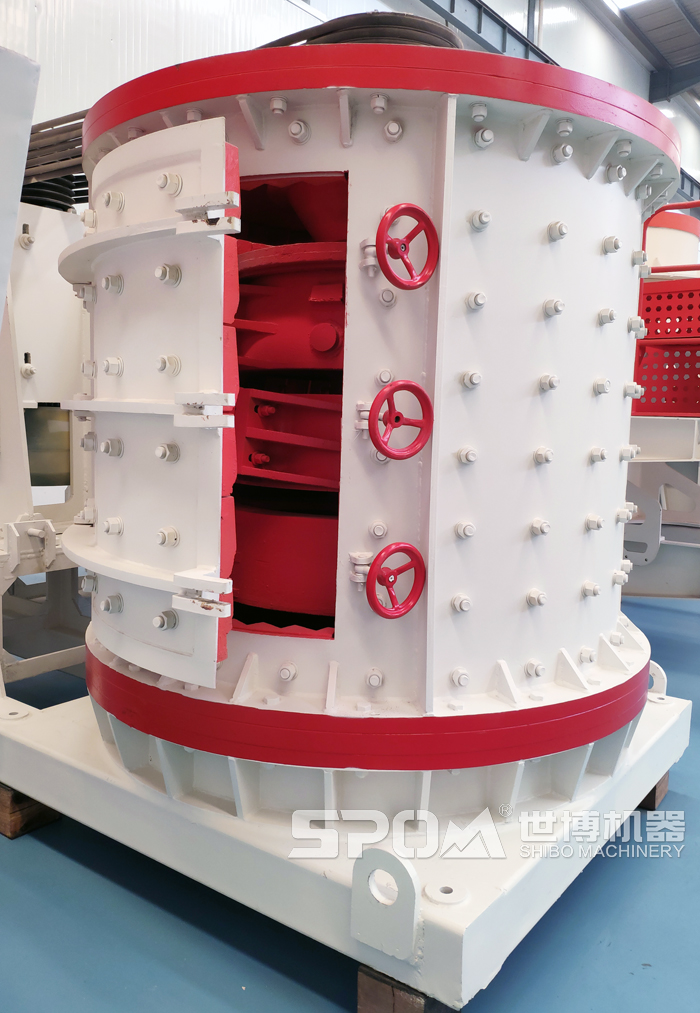 大型復合式破碎機生產車間 大型復合式破碎機生產車間